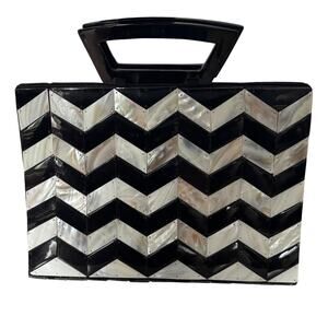 Passionfruit New York Large Chevron Bag NWT Black White Mother of Pearl